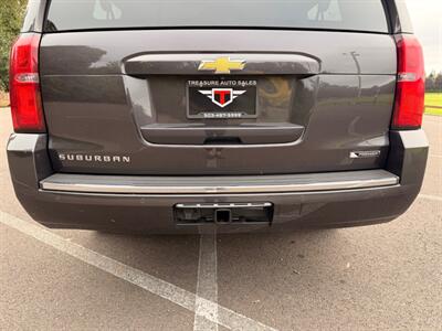 2018 Chevrolet Suburban Premier Full Size SUV - Photo 15 - Gladstone, OR 97027