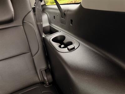 2018 Chevrolet Suburban Premier Full Size SUV - Photo 33 - Gladstone, OR 97027