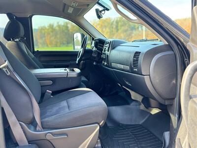 2010 GMC Sierra 1500 SLE  4x4 pickup Truck ! - Photo 16 - Gladstone, OR 97027