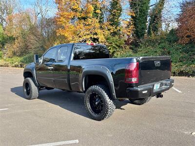 2010 GMC Sierra 1500 SLE  4x4 pickup Truck ! - Photo 3 - Gladstone, OR 97027