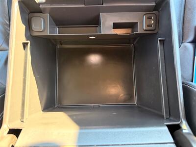 2018 Chevrolet Suburban LT  3rd row seats ! - Photo 59 - Gladstone, OR 97027