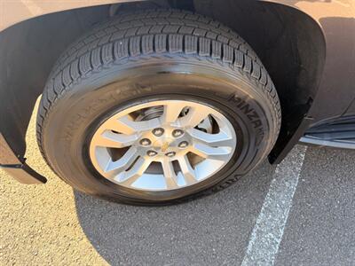 2018 Chevrolet Suburban LT  3rd row seats ! - Photo 55 - Gladstone, OR 97027