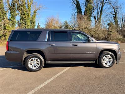 2018 Chevrolet Suburban LT  3rd row seats ! - Photo 6 - Gladstone, OR 97027