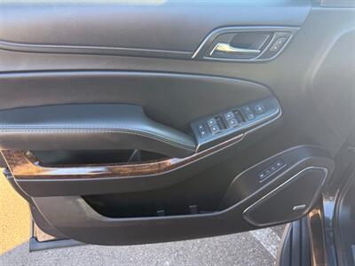 2018 Chevrolet Suburban LT  3rd row seats ! - Photo 34 - Gladstone, OR 97027