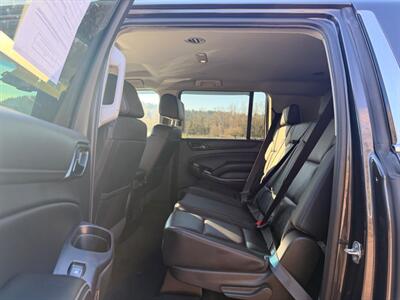 2018 Chevrolet Suburban LT  3rd row seats ! - Photo 10 - Gladstone, OR 97027