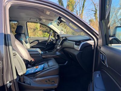 2018 Chevrolet Suburban LT  3rd row seats ! - Photo 12 - Gladstone, OR 97027