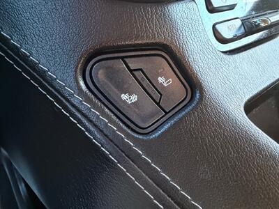 2018 Chevrolet Suburban LT  3rd row seats ! - Photo 21 - Gladstone, OR 97027