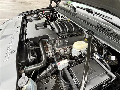 2015 Chevrolet Suburban LTZ  3rd row seats ! - Photo 38 - Gladstone, OR 97027