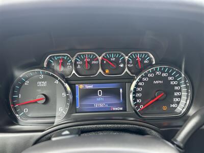 2015 Chevrolet Suburban LTZ  3rd row seats ! - Photo 24 - Gladstone, OR 97027