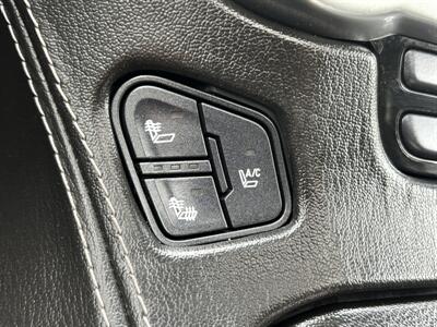 2015 Chevrolet Suburban LTZ  3rd row seats ! - Photo 43 - Gladstone, OR 97027