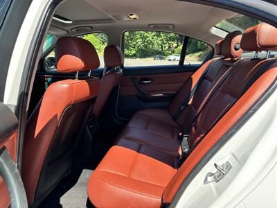 2011 BMW 3 Series 328i - Photo 21 - Gladstone, OR 97027