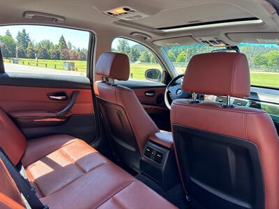 2011 BMW 3 Series 328i - Photo 32 - Gladstone, OR 97027