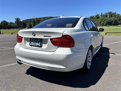 2011 BMW 3 Series 328i - Photo 10 - Gladstone, OR 97027