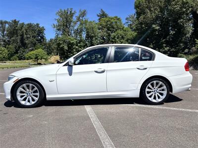 2011 BMW 3 Series 328i - Photo 2 - Gladstone, OR 97027