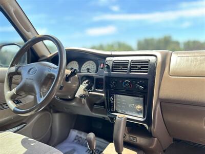 2004 Toyota Tacoma V6 4X4  Pickup Truck   - Photo 26 - Gladstone, OR 97027