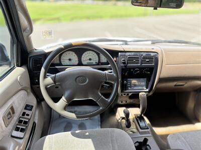 2004 Toyota Tacoma V6 4X4  Pickup Truck   - Photo 17 - Gladstone, OR 97027