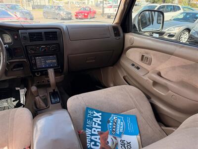 2004 Toyota Tacoma V6 4X4  Pickup Truck   - Photo 15 - Gladstone, OR 97027