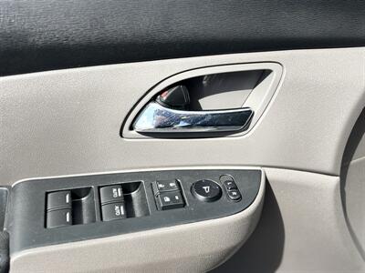 2015 Honda Odyssey EX Minivan ! Low Miles  Clean Title ! - Photo 11 - Gladstone, OR 97027