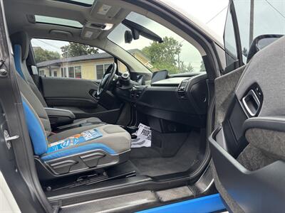 2017 BMW i3 94 Ah   - Photo 30 - Gladstone, OR 97027