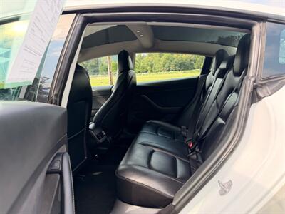 2022 Tesla Model 3 - Photo 13 - Gladstone, OR 97027