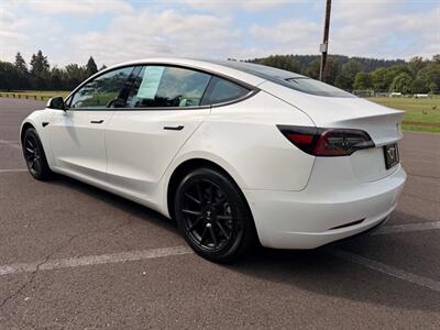 2022 Tesla Model 3 - Photo 3 - Gladstone, OR 97027