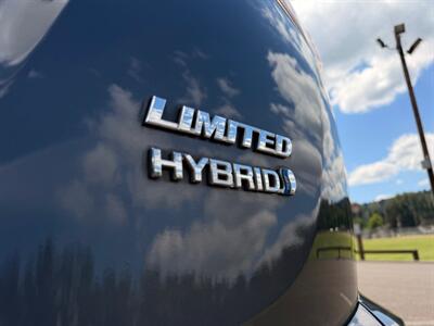 2017 Toyota RAV4 Hybrid Limited - Photo 35 - Gladstone, OR 97027