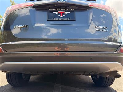 2017 Toyota RAV4 Hybrid Limited - Photo 30 - Gladstone, OR 97027