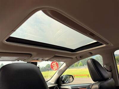 2015 Toyota RAV4 Limited AWD SUV   - Photo 37 - Gladstone, OR 97027