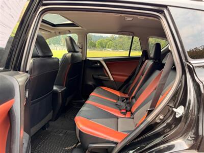 2015 Toyota RAV4 Limited AWD SUV   - Photo 12 - Gladstone, OR 97027
