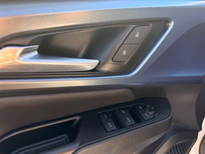 2024 Chevrolet Equinox EV LT - Photo 40 - Gladstone, OR 97027