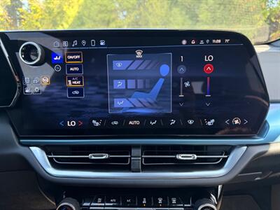 2024 Chevrolet Equinox EV LT - Photo 66 - Gladstone, OR 97027