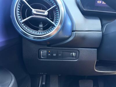 2024 Chevrolet Equinox EV LT - Photo 79 - Gladstone, OR 97027