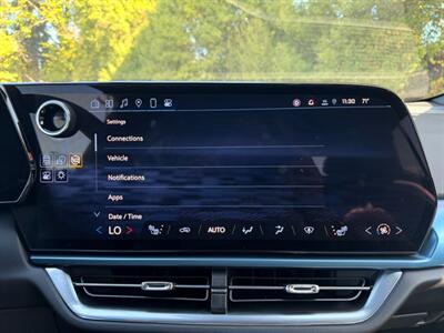 2024 Chevrolet Equinox EV LT - Photo 73 - Gladstone, OR 97027