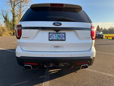 2016 Ford Explorer Sport   - Photo 4 - Gladstone, OR 97027