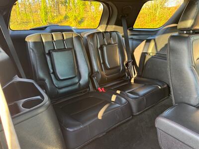 2016 Ford Explorer Sport   - Photo 14 - Gladstone, OR 97027