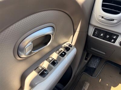 2016 Kia Soul EV Luxury   - Photo 78 - Gladstone, OR 97027