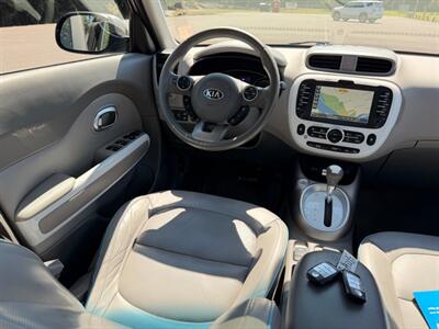 2016 Kia Soul EV Luxury   - Photo 15 - Gladstone, OR 97027