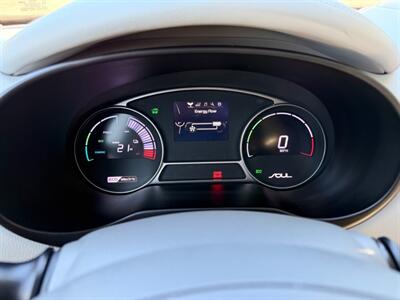 2016 Kia Soul EV Luxury   - Photo 24 - Gladstone, OR 97027
