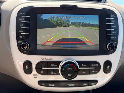 2016 Kia Soul EV Luxury   - Photo 71 - Gladstone, OR 97027