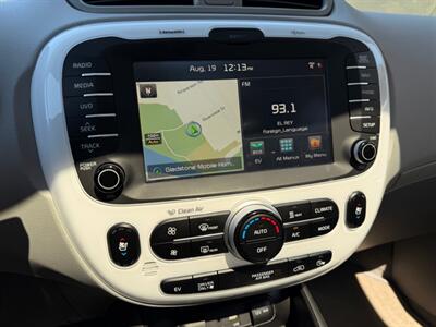 2016 Kia Soul EV Luxury   - Photo 76 - Gladstone, OR 97027