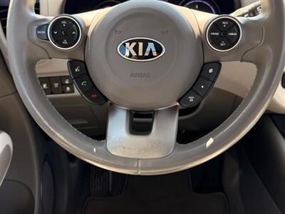 2016 Kia Soul EV Luxury   - Photo 66 - Gladstone, OR 97027