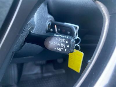 2018 Toyota C-HR XLE - Photo 7 - Fremont, CA 94536