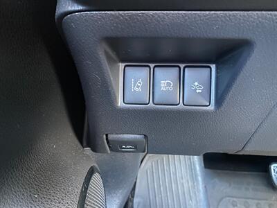 2018 Toyota Yaris 3-Door L AT !!!!! ONLY 31 MILES !!!!! - Photo 12 - Fremont, CA 94536