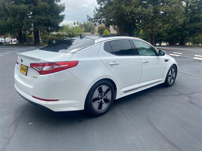 2012 Kia Optima Hybrid LX - Photo 17 - Fremont, CA 94536