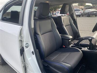 2018 Toyota Corolla SE   - Photo 16 - Fremont, CA 94536