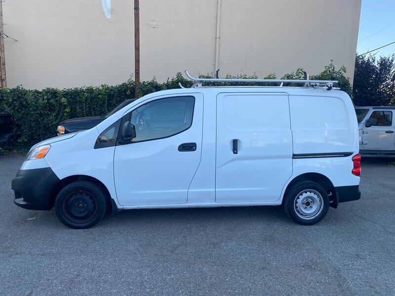 2015 Nissan NV SV  
