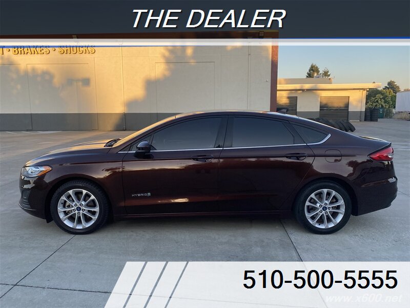 2019 Ford Fusion Hybrid SE 1 Owner - Photo 1 - Fremont, CA 94536