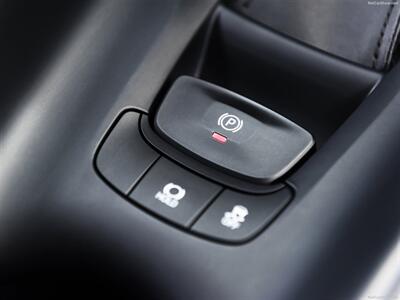 2018 Toyota C-HR XLE   - Photo 4 - Fremont, CA 94536