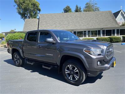 2017 Toyota Tacoma TRD Sport   - Photo 10 - Fremont, CA 94536