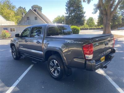 2017 Toyota Tacoma TRD Sport   - Photo 47 - Fremont, CA 94536